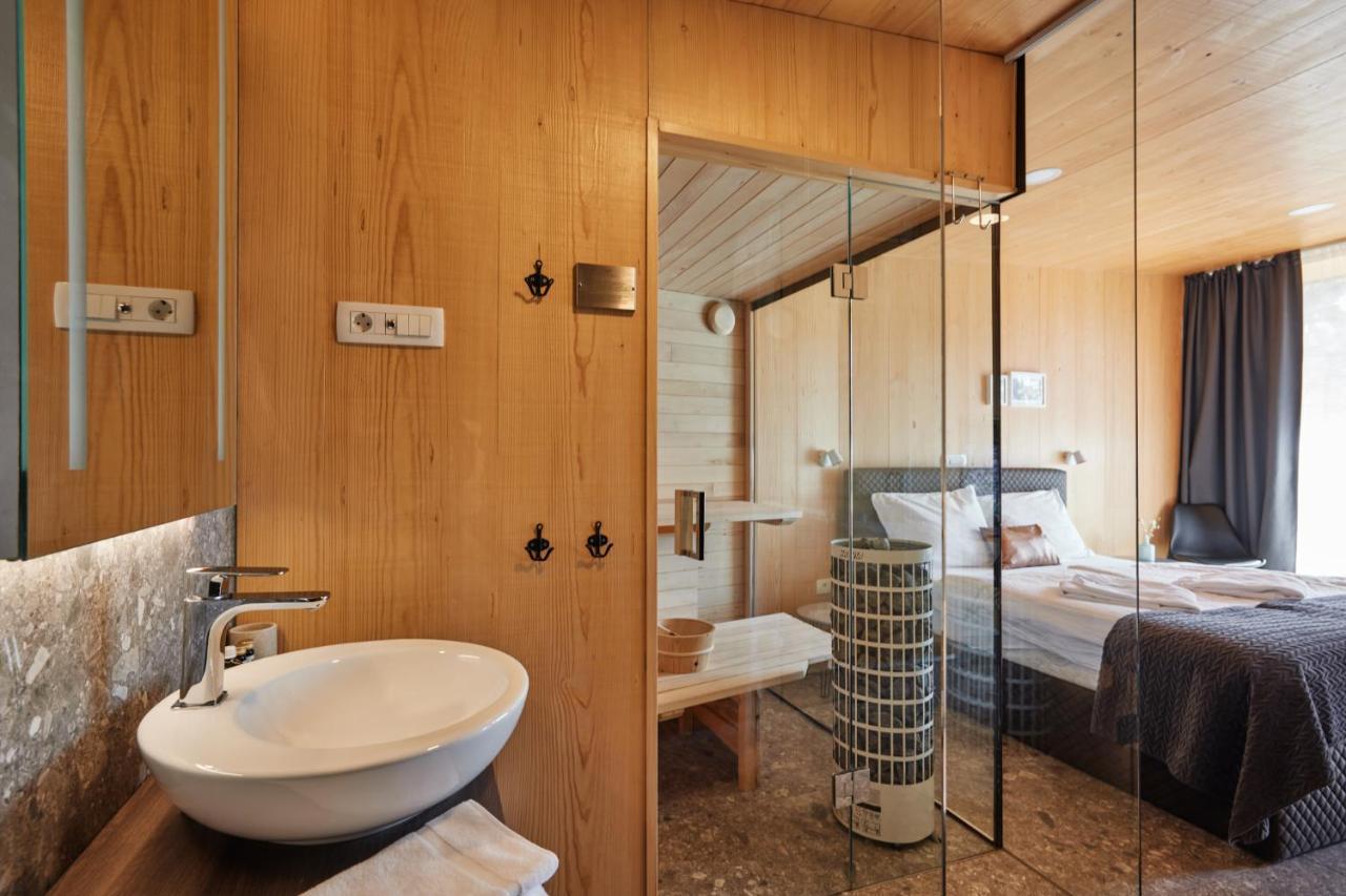 Theodosius Forest Village - Glamping In Valley *